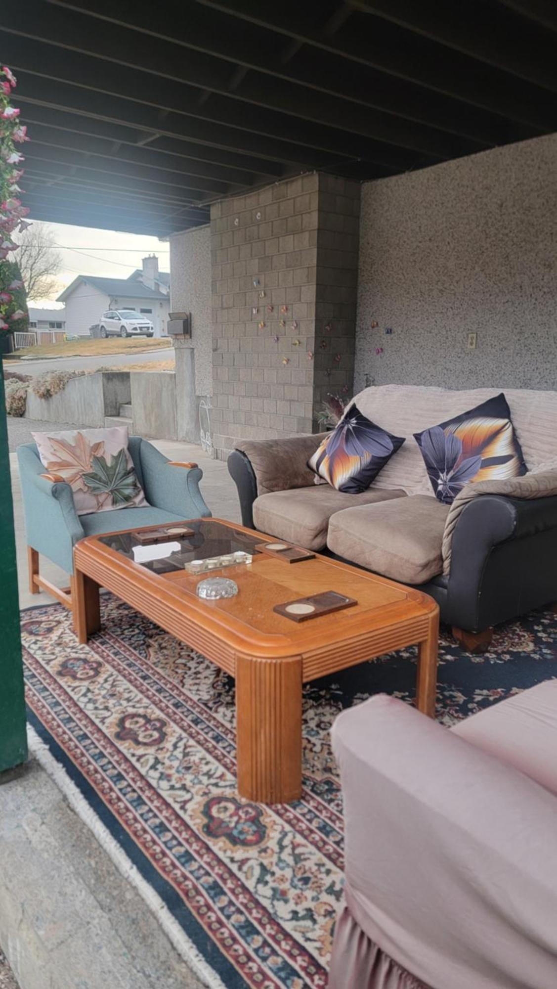 Charming - 2 Bedrooms Suite, 1 Full Bath & Family Room Kamloops Exterior foto
